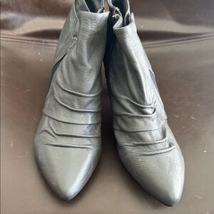 Kenneth Cole Reaction Women's Gray Ankle Boots